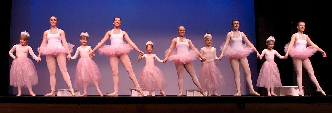 Ballet dancers perform at the AMA Holiday Show.